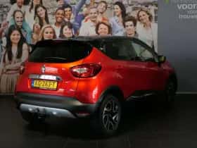 Renault Captur (2016) thumbnail 3