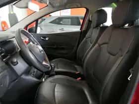 Renault Captur (2016) thumbnail 22