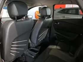 Renault Captur (2016) thumbnail 8
