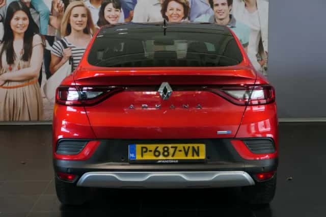 Renault Arkana (2022) thumbnail 4