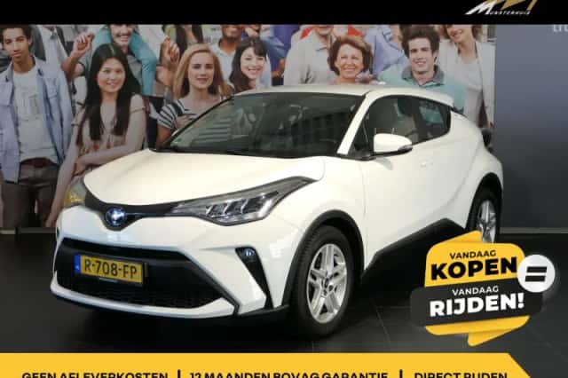Toyota C-HR (2022) thumbnail 1