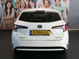 Toyota Corolla (2023) thumbnail 4