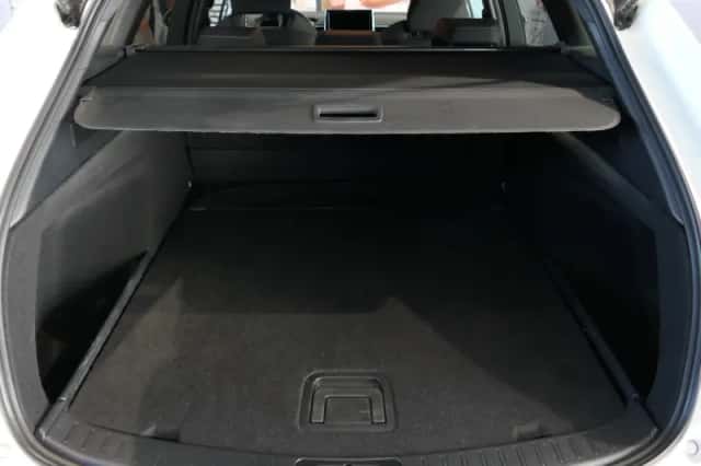 Toyota Corolla (2023) thumbnail 6