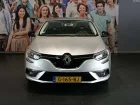Renault Mégane (2018) thumbnail 2