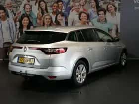 Renault Mégane (2018) thumbnail 3