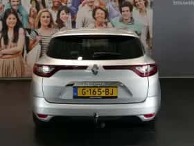 Renault Mégane (2018) thumbnail 4