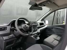 Renault Trafic (2023) thumbnail 11