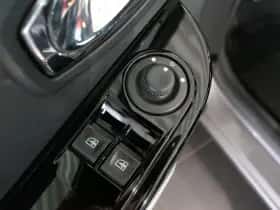 Renault Clio (2013) thumbnail 20