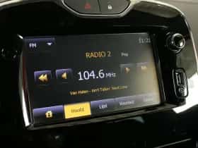 Renault Clio (2013) thumbnail 30