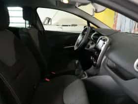 Renault Clio (2013) thumbnail 40