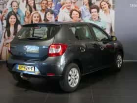 Dacia Sandero (2015) thumbnail 3
