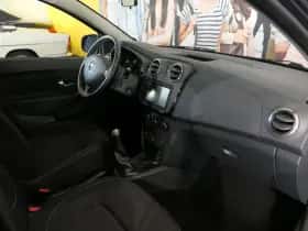 Dacia Sandero (2015) thumbnail 35