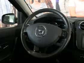 Dacia Sandero (2015) thumbnail 10