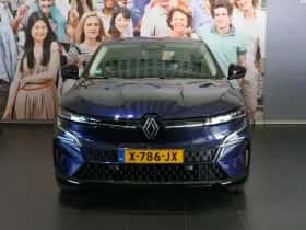 Renault Mégane E-Tech (2023) thumbnail 2