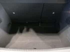 Renault Mégane E-Tech (2023) thumbnail 6