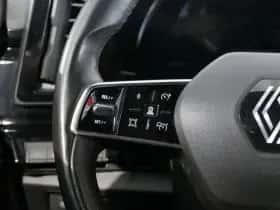 Renault Austral (2023) thumbnail 16