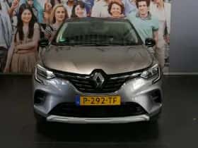 Renault Captur (2022) thumbnail 2