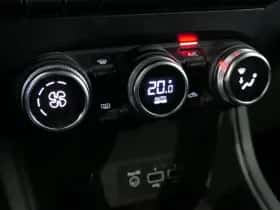 Renault Captur (2022) thumbnail 27