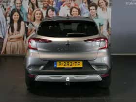 Renault Captur (2022) thumbnail 4