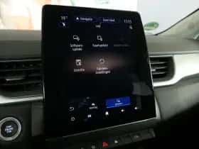 Renault Captur (2022) thumbnail 35