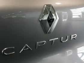 Renault Captur (2022) thumbnail 5