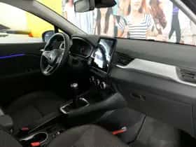 Renault Captur (2022) thumbnail 46