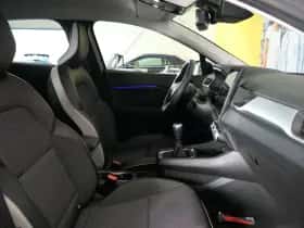 Renault Captur (2022) thumbnail 47