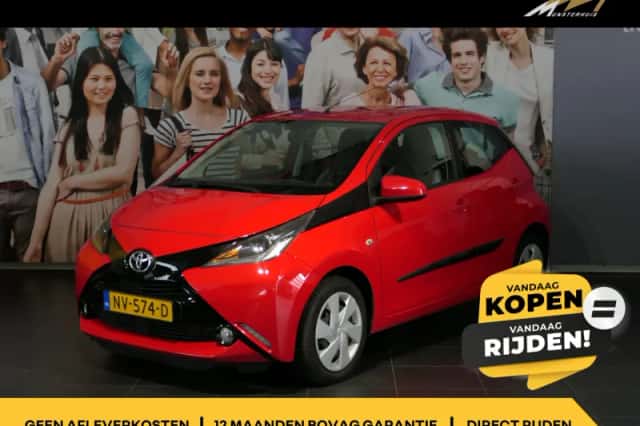 Toyota Aygo (2017) thumbnail 1