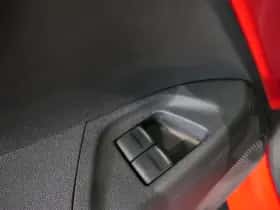 Toyota Aygo (2017) thumbnail 18