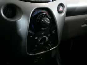 Toyota Aygo (2017) thumbnail 28