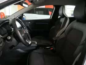 Renault Captur (2020) thumbnail 23