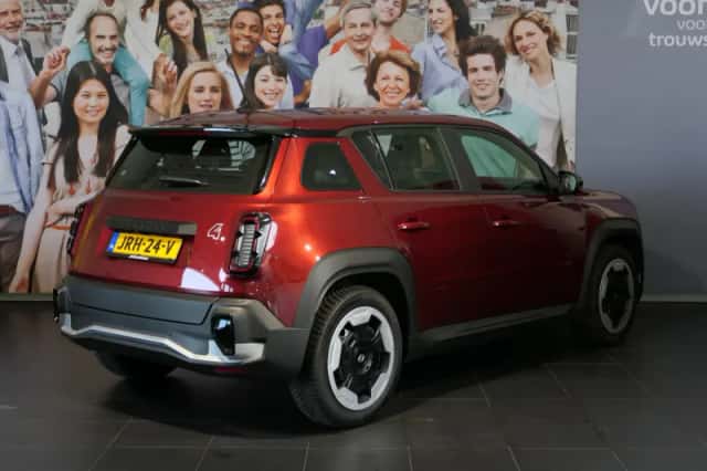 Renault 4 (2025) thumbnail 3