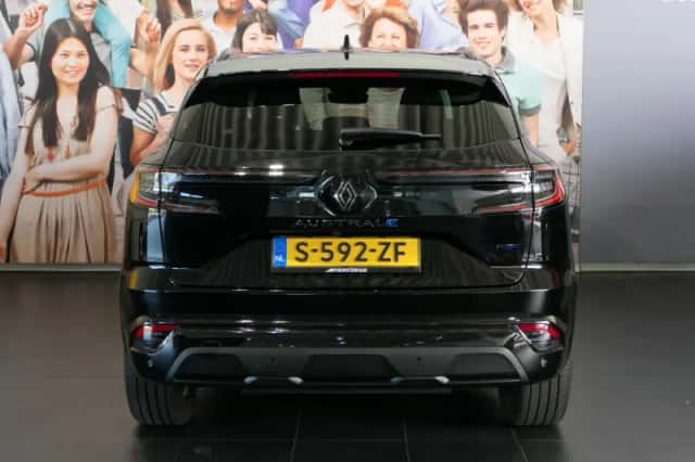 Renault Austral (2023) thumbnail 4