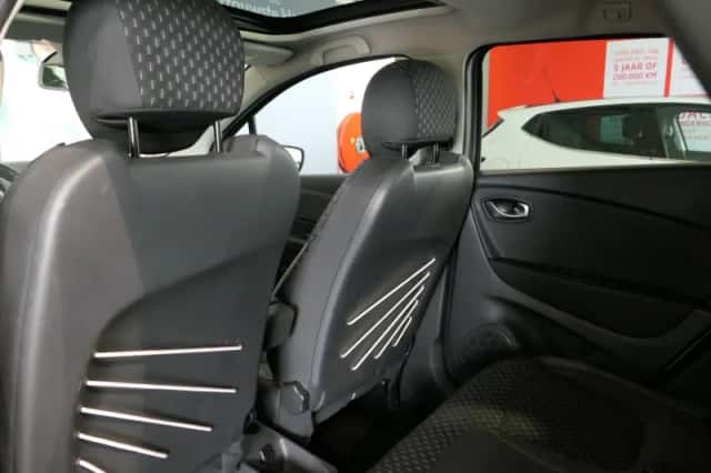 Renault Captur (2019) thumbnail 6