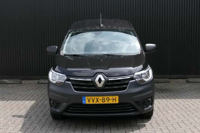 Renault Express (2023) thumbnail 2