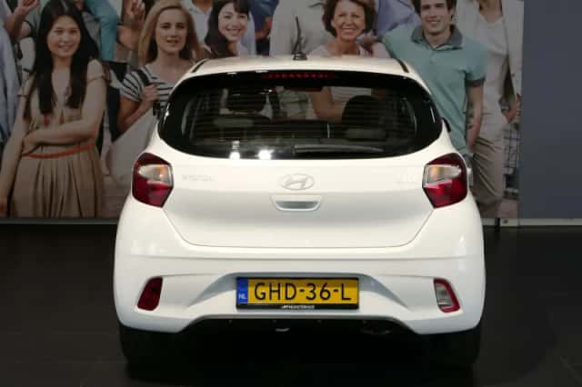 Hyundai i10 (2024) thumbnail 4
