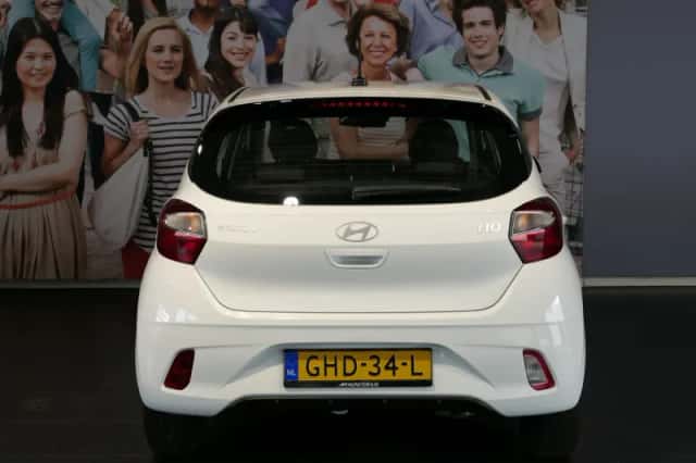 Hyundai i10 (2024) thumbnail 4