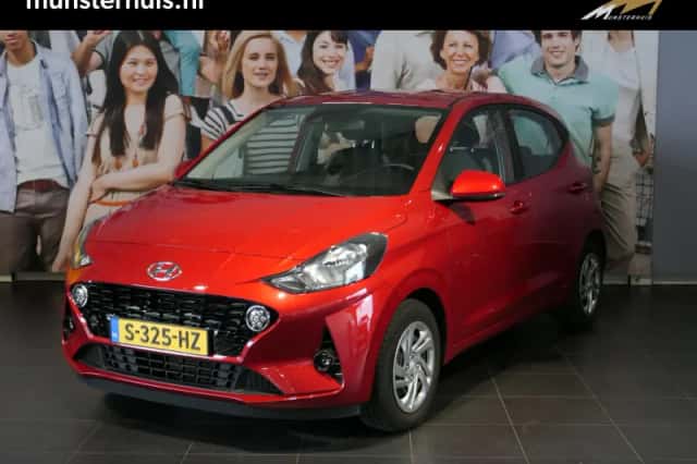 Hyundai i10 (2023) thumbnail 1