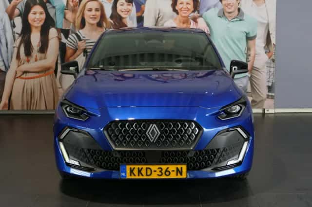 Renault Clio (2026) thumbnail 2