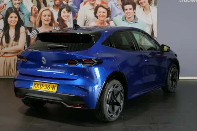 Renault Clio (2026) thumbnail 3