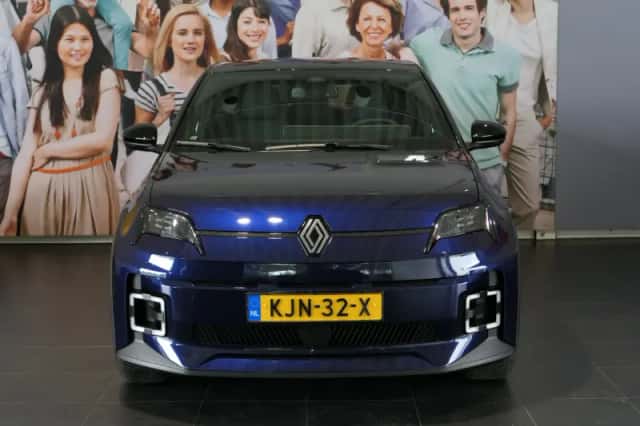 Renault 5 (2026) thumbnail 2