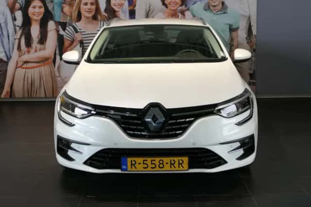 Renault Mégane (2022) thumbnail 2
