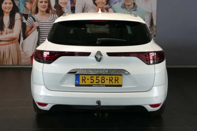 Renault Mégane (2022) thumbnail 4