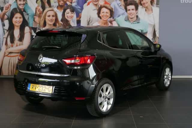 Renault Clio (2018) thumbnail 3