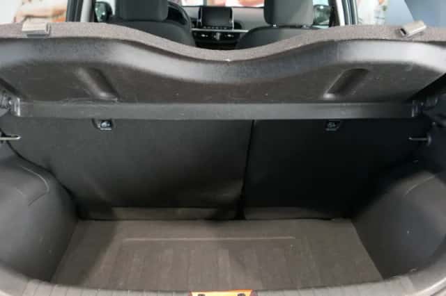 Kia Picanto (2023) thumbnail 6