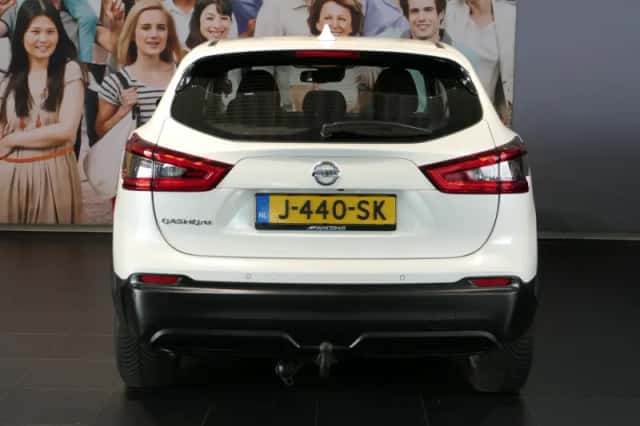 Nissan Qashqai (2019) thumbnail 4