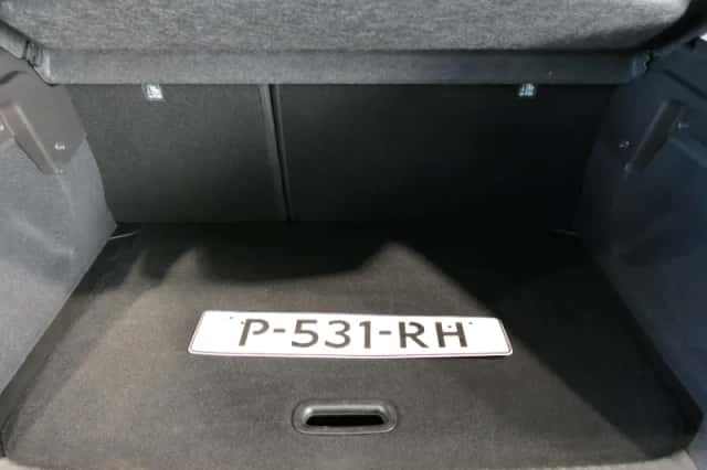 Renault Captur (2021) thumbnail 6