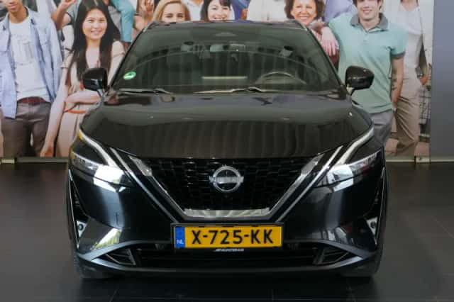 Nissan Qashqai (2023) thumbnail 2