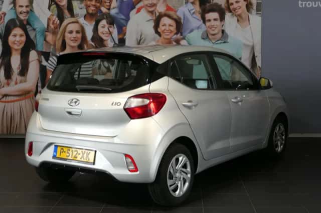 Hyundai i10 (2022) thumbnail 3