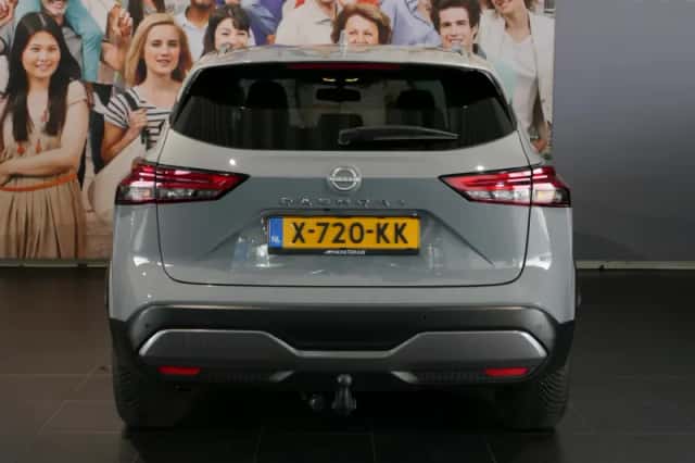 Nissan Qashqai (2023) thumbnail 4